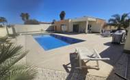 Resale - Villa -
Torrevieja - Costa Blanca