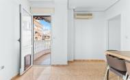 Herverkoop - Apartamento -
Torrevieja - Centro