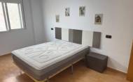 Revente - Apartamento -
Torrevieja - Centro