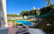 Revente - Villa -
Villamartin - Costa Blanca