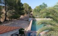 Resale - Country House -
Yecla - Inland