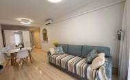 Herverkoop - Apartamento -
Torrevieja - Centro