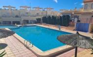 Herverkoop - Town House -
Villamartin - Las filipinas