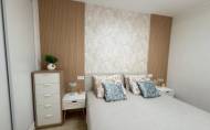 Herverkoop - Apartamento -
Torrevieja - Centro