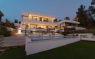 Revente - Villa -
Marbella - Nueva Andalucía