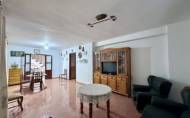 Herverkoop - Finca -
Algarinejo - Inland