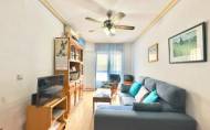 Herverkoop - Apartamento -
Torrevieja - Centro