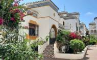 Resale - Bungalow -
Torrevieja - La Mata
